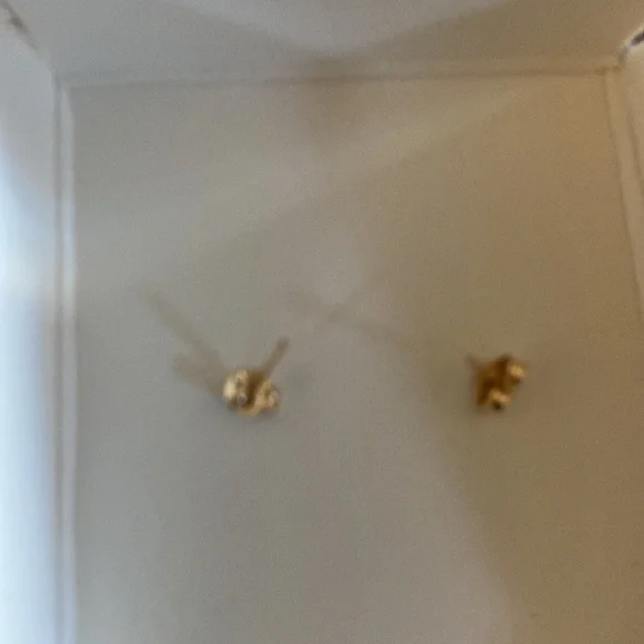 Earrings 14Kt gold and blue topaz dangle earrings. New and never worn. - Picture 2 of 3